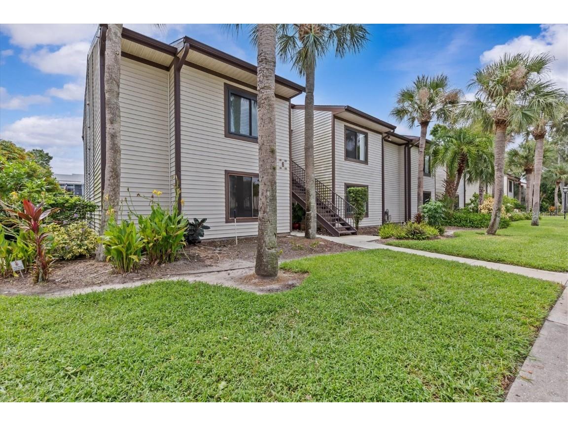 388 Moorings Cove Drive #6E Tarpon Springs FL 34689 TB8435262 image1
