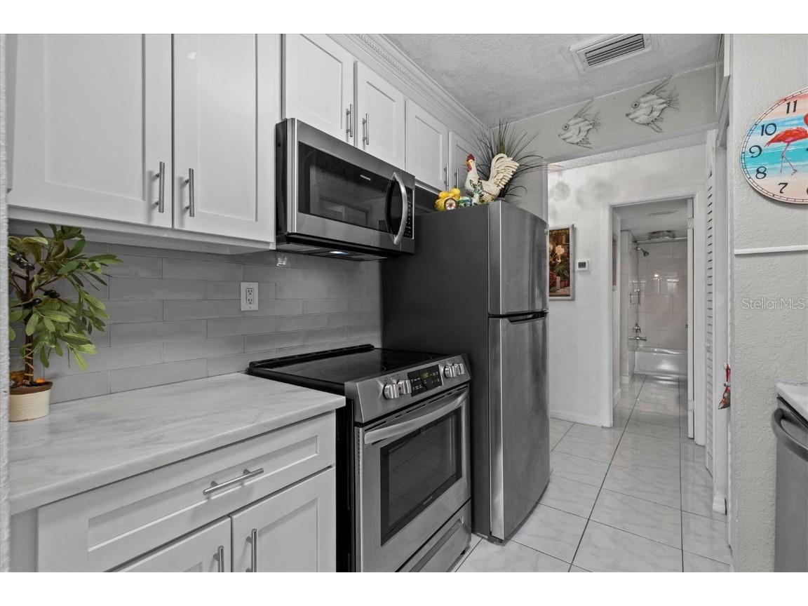 388 Moorings Cove Drive #6E Tarpon Springs FL 34689 TB8435262 image17