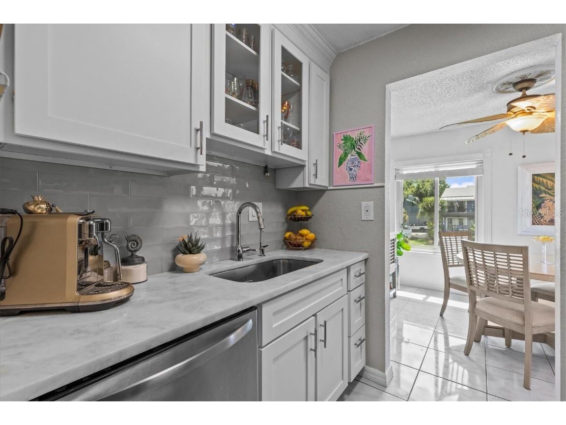 388 Moorings Cove Drive #6E Tarpon Springs FL 34689 TB8435262 image18