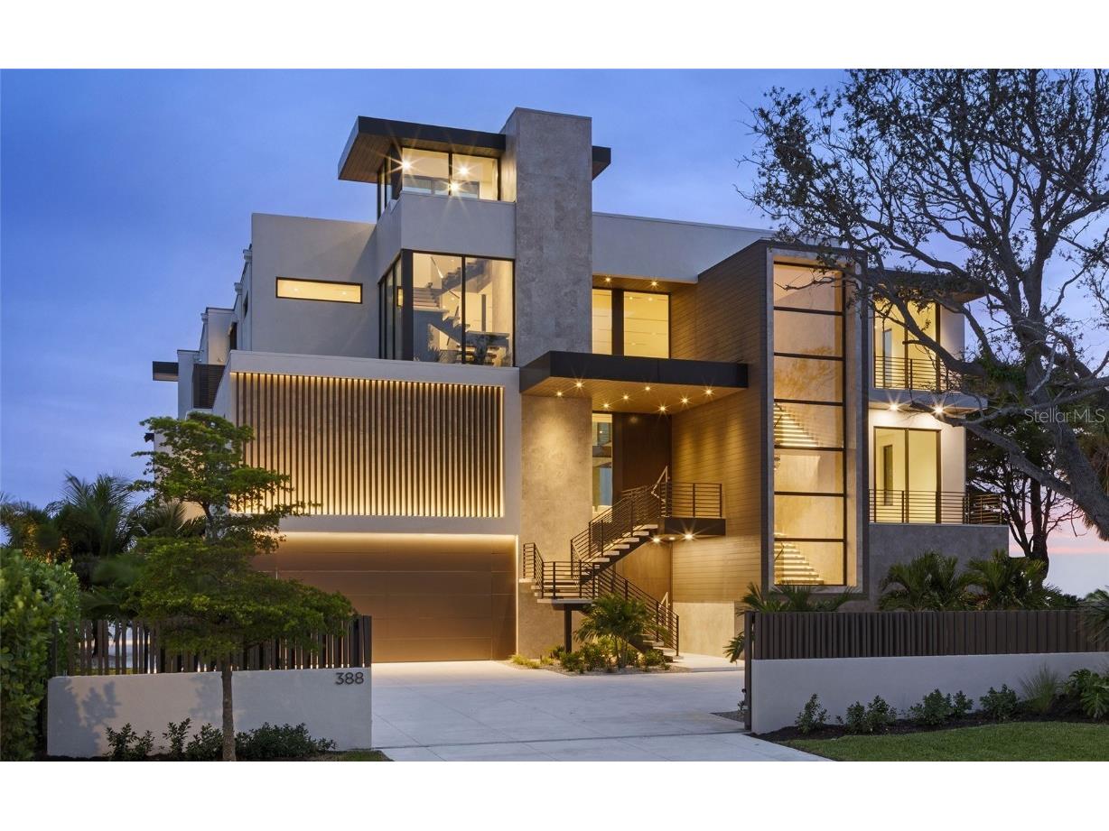 388 S Shore Drive Sarasota FL 34234 - SARASOTA BAY A4665863 image1