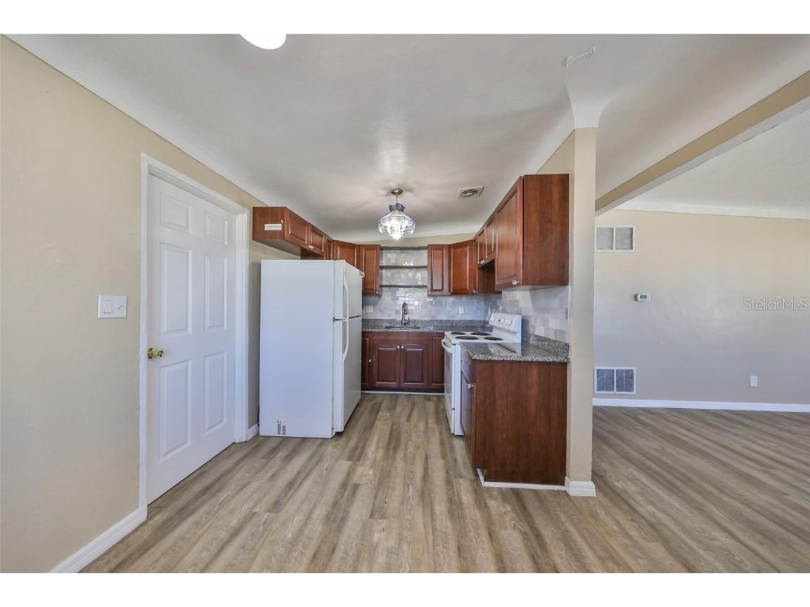 3880 67th Avenue N Pinellas Park FL 33781 TB8425042 image13