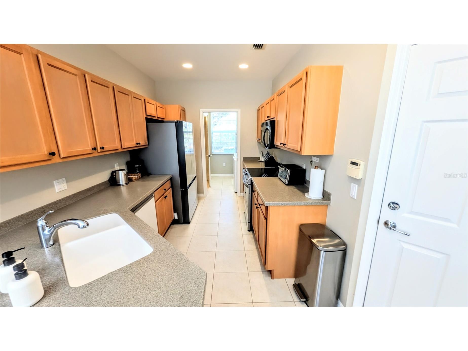 3880 82nd Avenue Circle E #101 Sarasota FL 34243 A4689510 image10