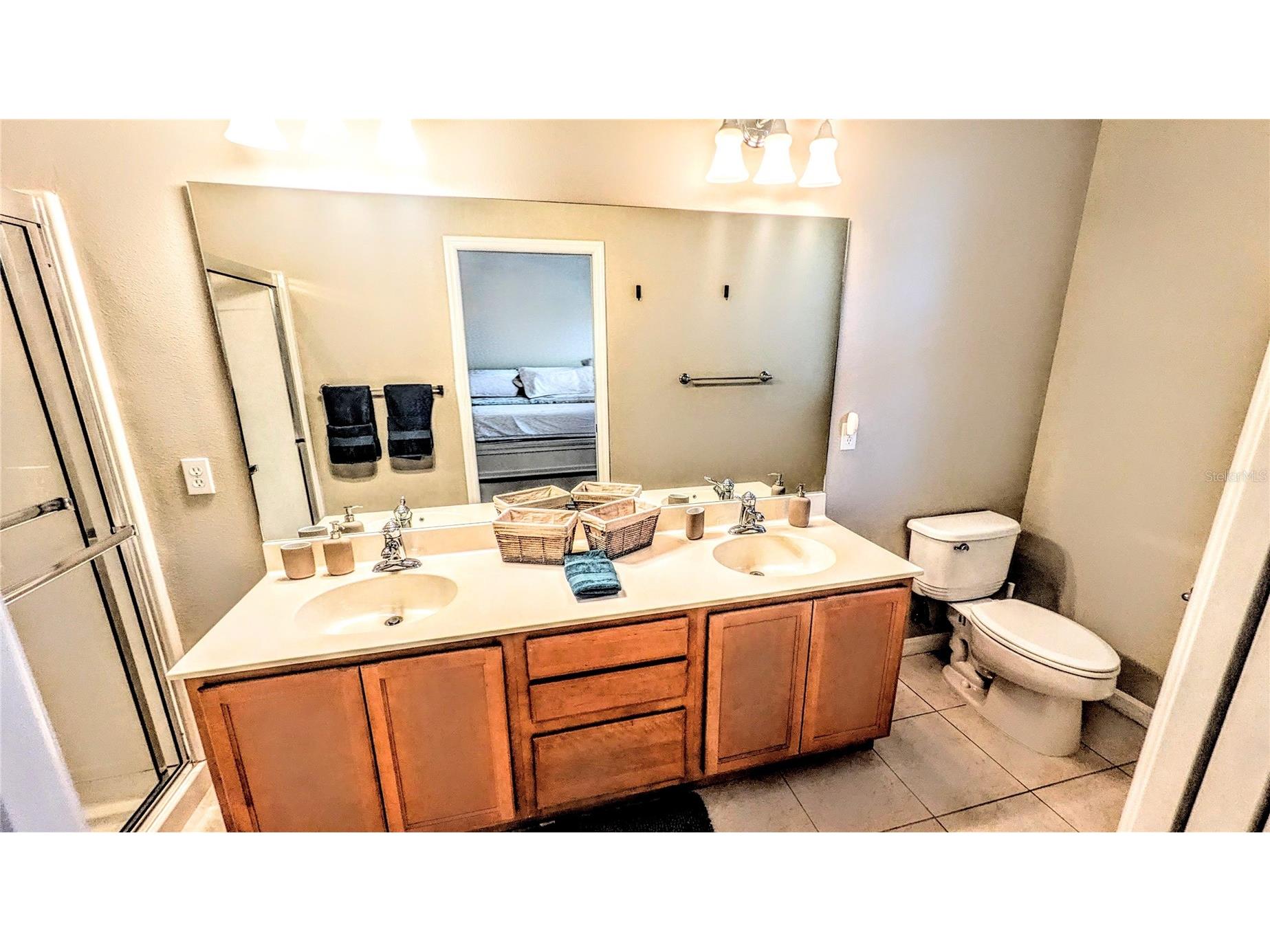 3880 82nd Avenue Circle E #101 Sarasota FL 34243 A4689510 image17
