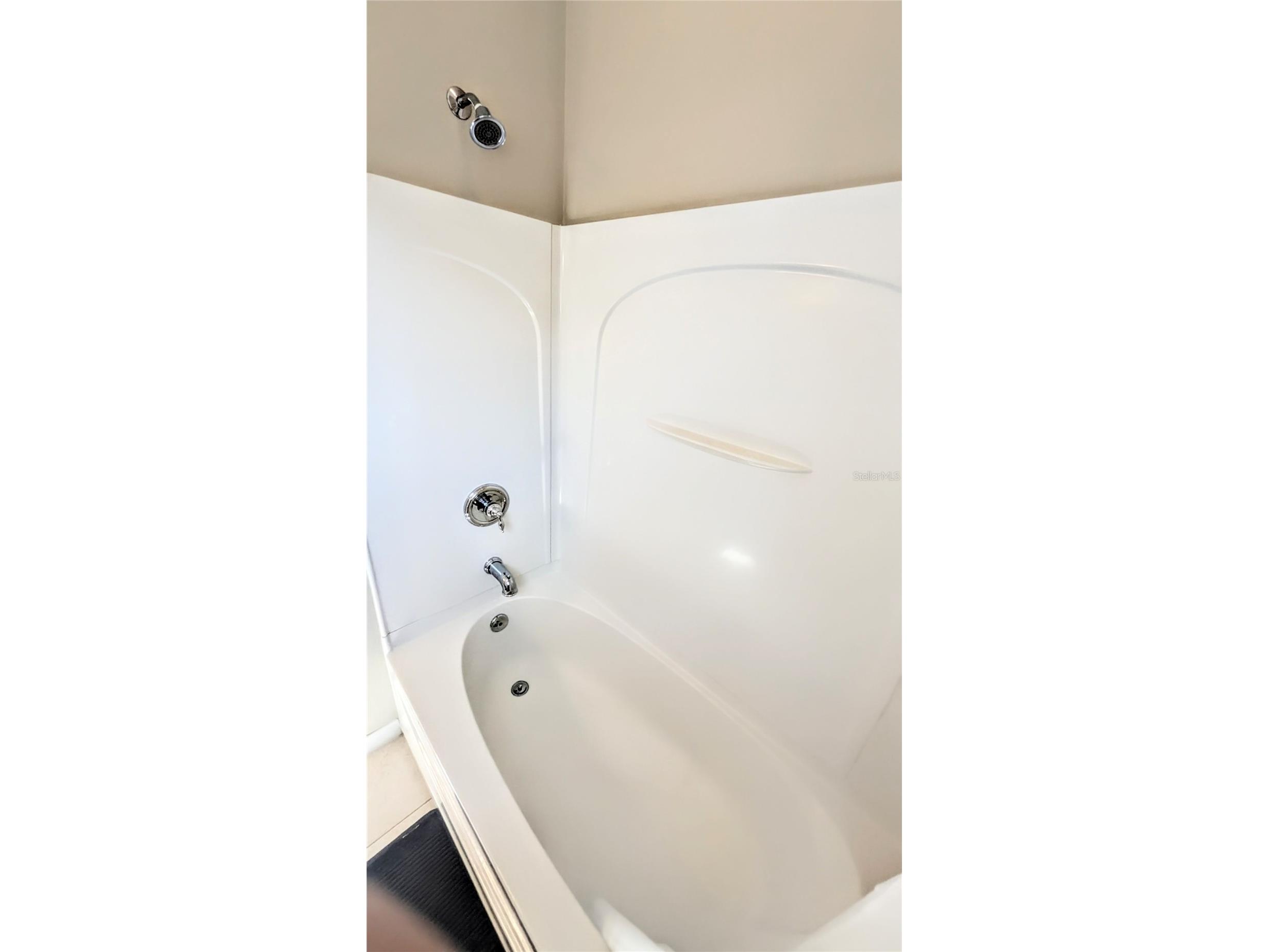 3880 82nd Avenue Circle E #101 Sarasota FL 34243 A4689510 image26
