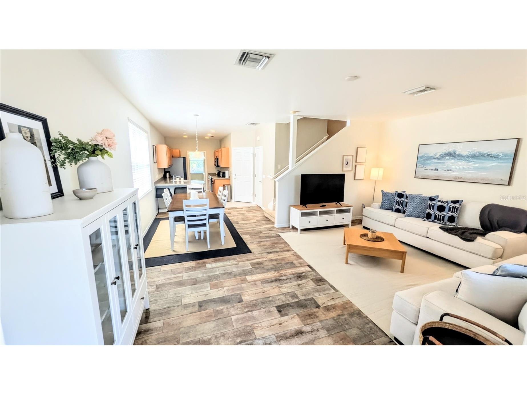 3880 82nd Avenue Circle E #101 Sarasota FL 34243 A4689510 image3