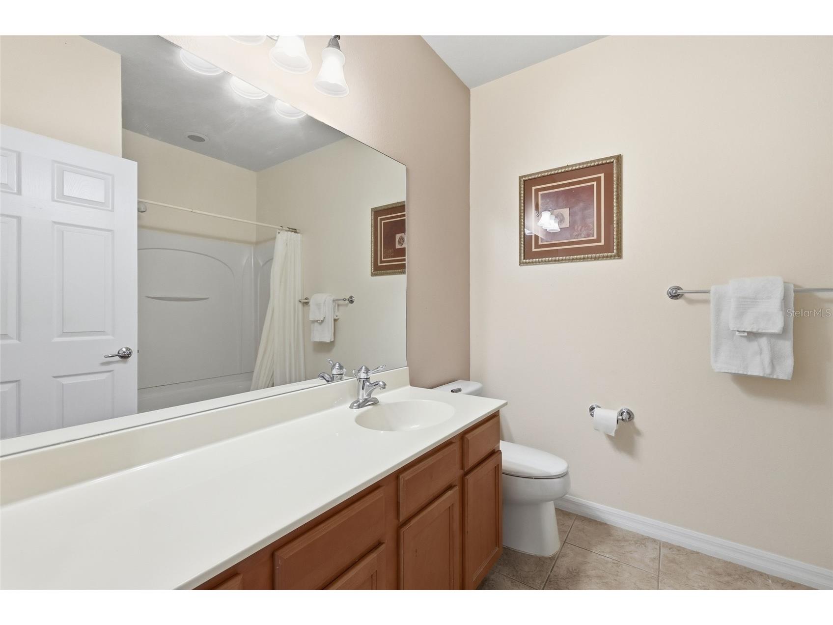 3880 82nd Avenue Circle E #104 Sarasota FL 34243 A4683885 image23