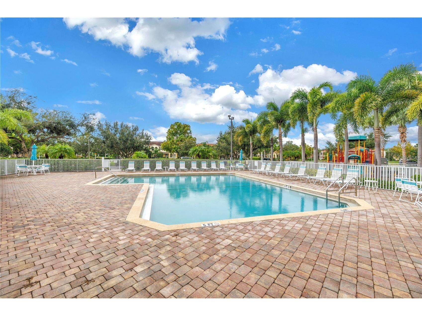 3880 82nd Avenue Circle E #104 Sarasota FL 34243 A4683885 image28