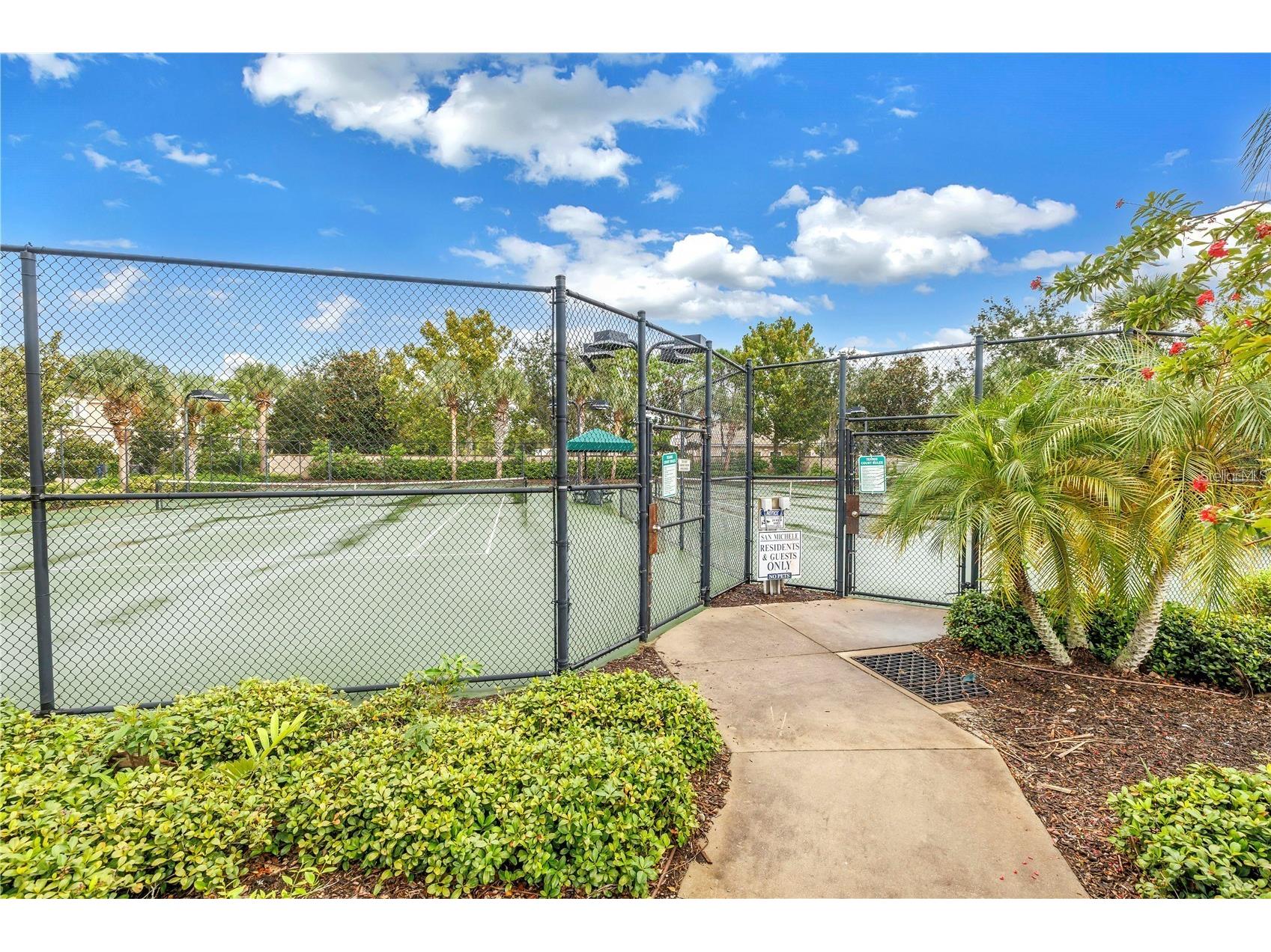 3880 82nd Avenue Circle E #104 Sarasota FL 34243 A4683885 image30