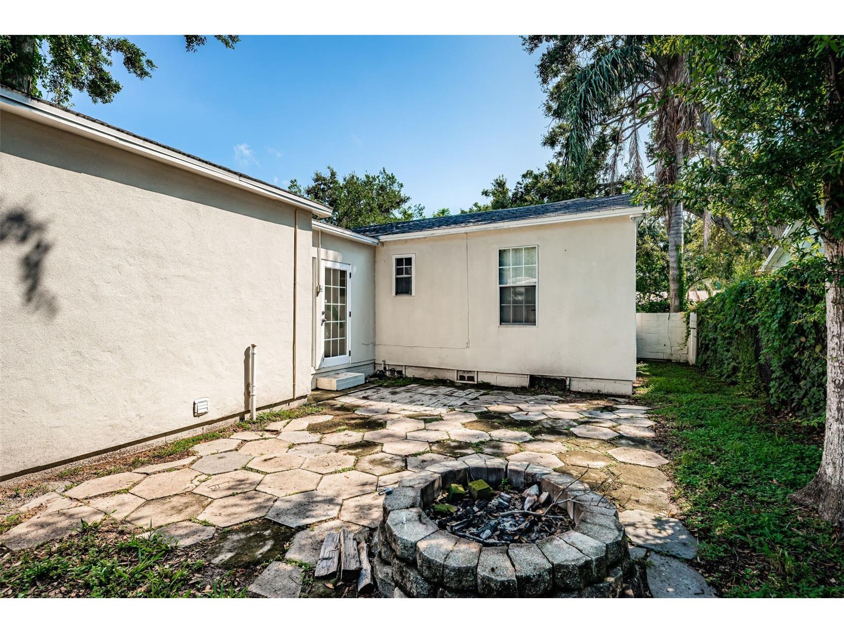 3880 Haines Road N Saint Petersburg FL 33703 TB8508023 image37