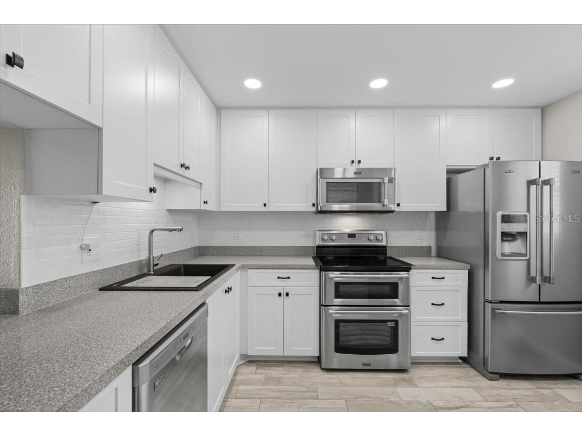 3880 Ironwood Lane #208E Bradenton FL 34209 A4668098 image2