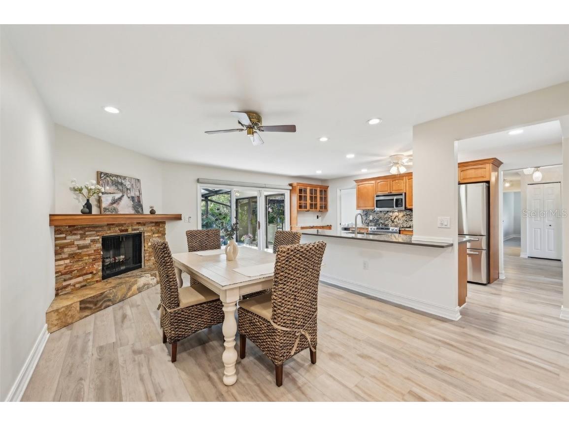 3880 Wilshire Circle #28 Sarasota FL 34238 A4670169 image11