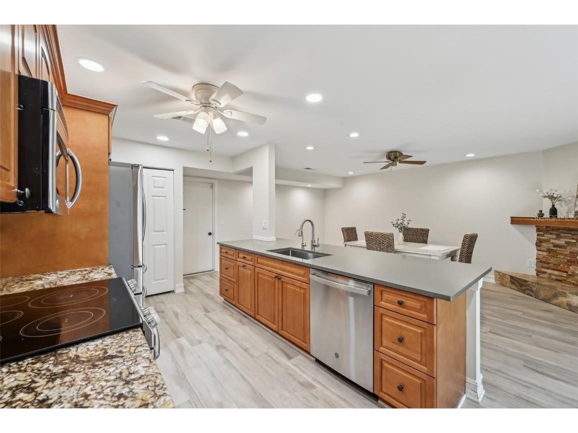 3880 Wilshire Circle #28 Sarasota FL 34238 A4670169 image14