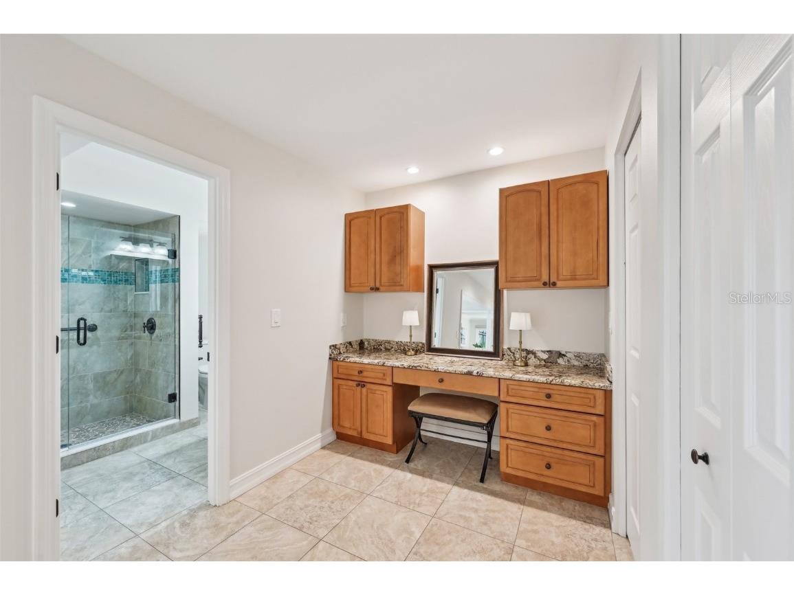 3880 Wilshire Circle #28 Sarasota FL 34238 A4670169 image26