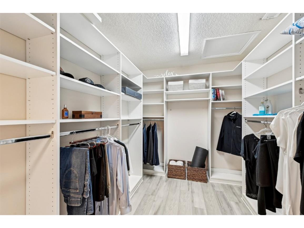 3880 Wilshire Circle #28 Sarasota FL 34238 A4670169 image27