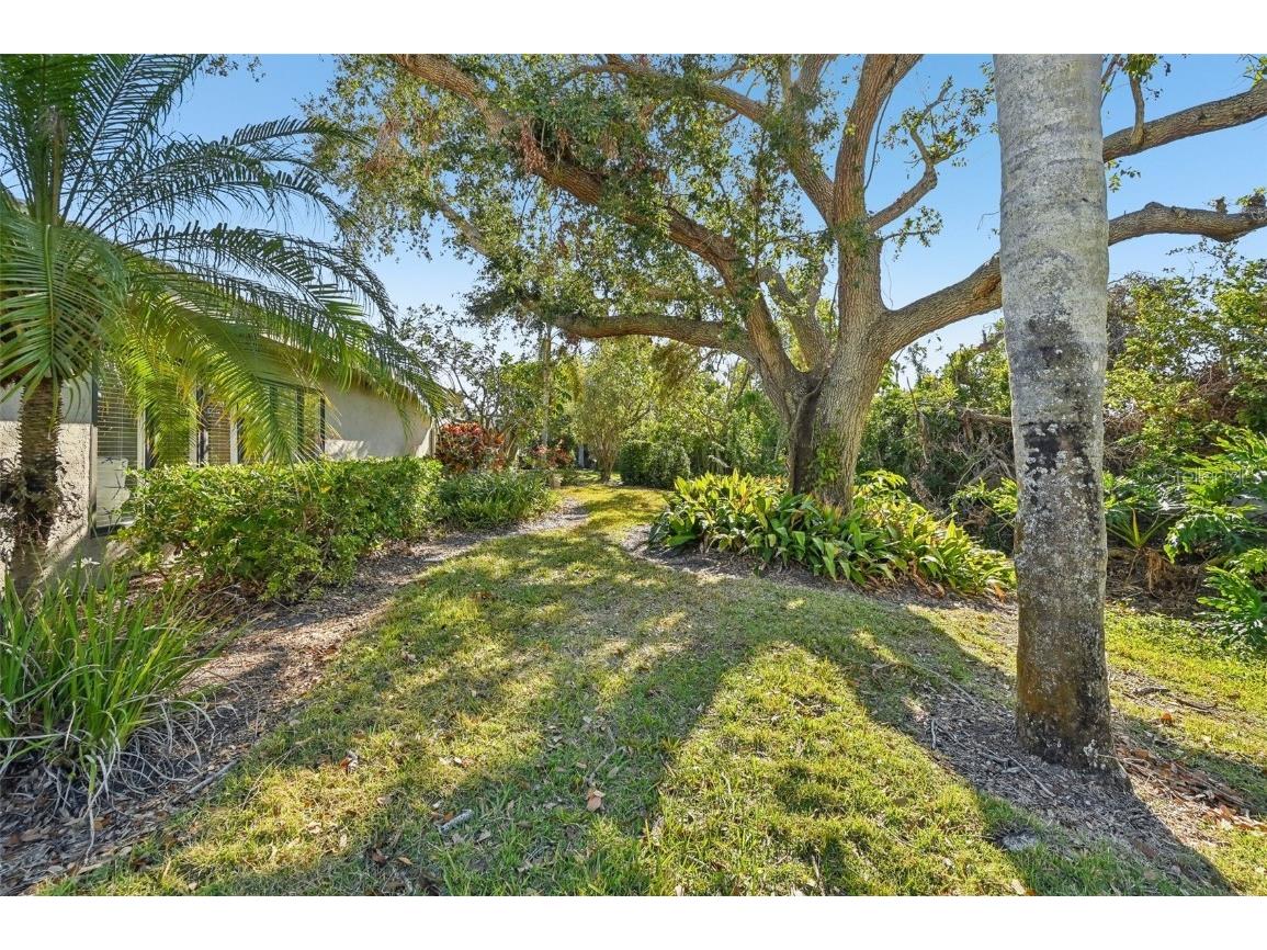 3880 Wilshire Circle #28 Sarasota FL 34238 A4670169 image39