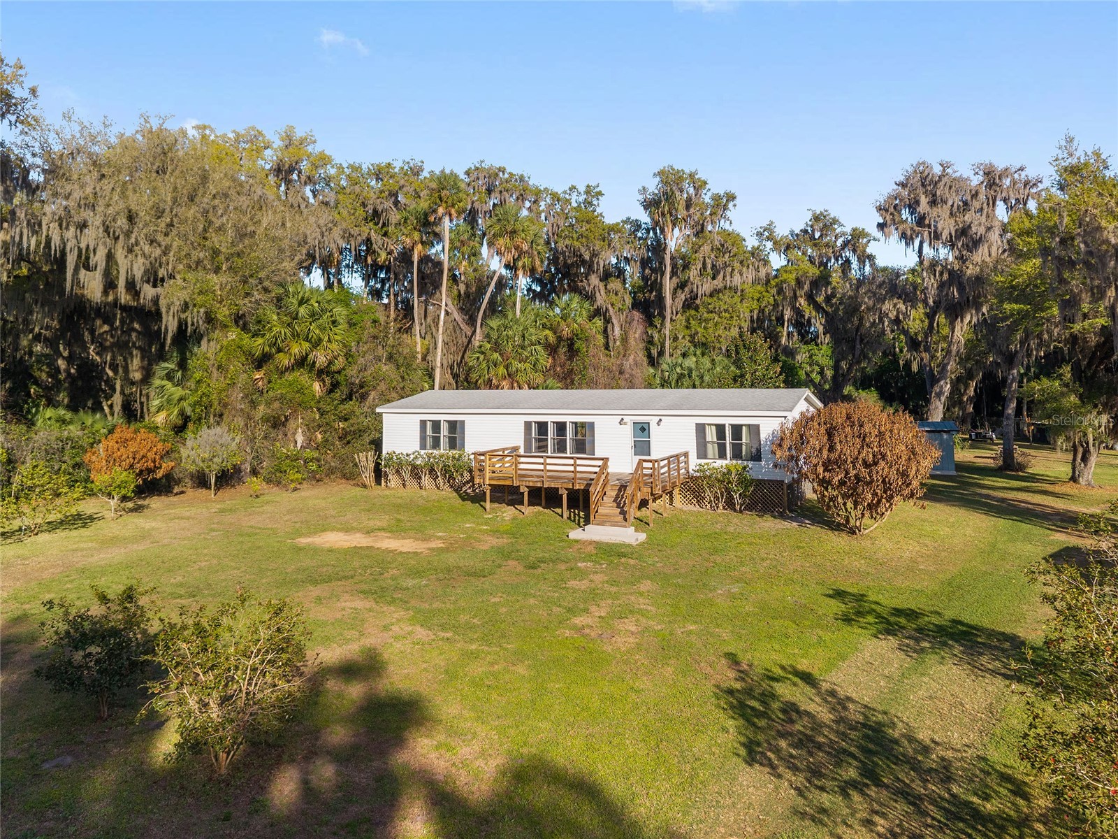 38805 Emeralda Island Road Leesburg FL 34788 G5109543 image1