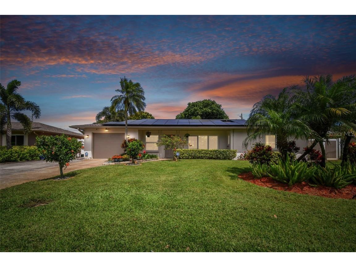 3881 21st Avenue N Saint Petersburg FL 33713 U8237377 image1