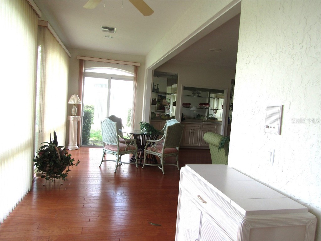 3881 Chatsworth Greene Court #20 Sarasota FL 34235 A4664393 image25