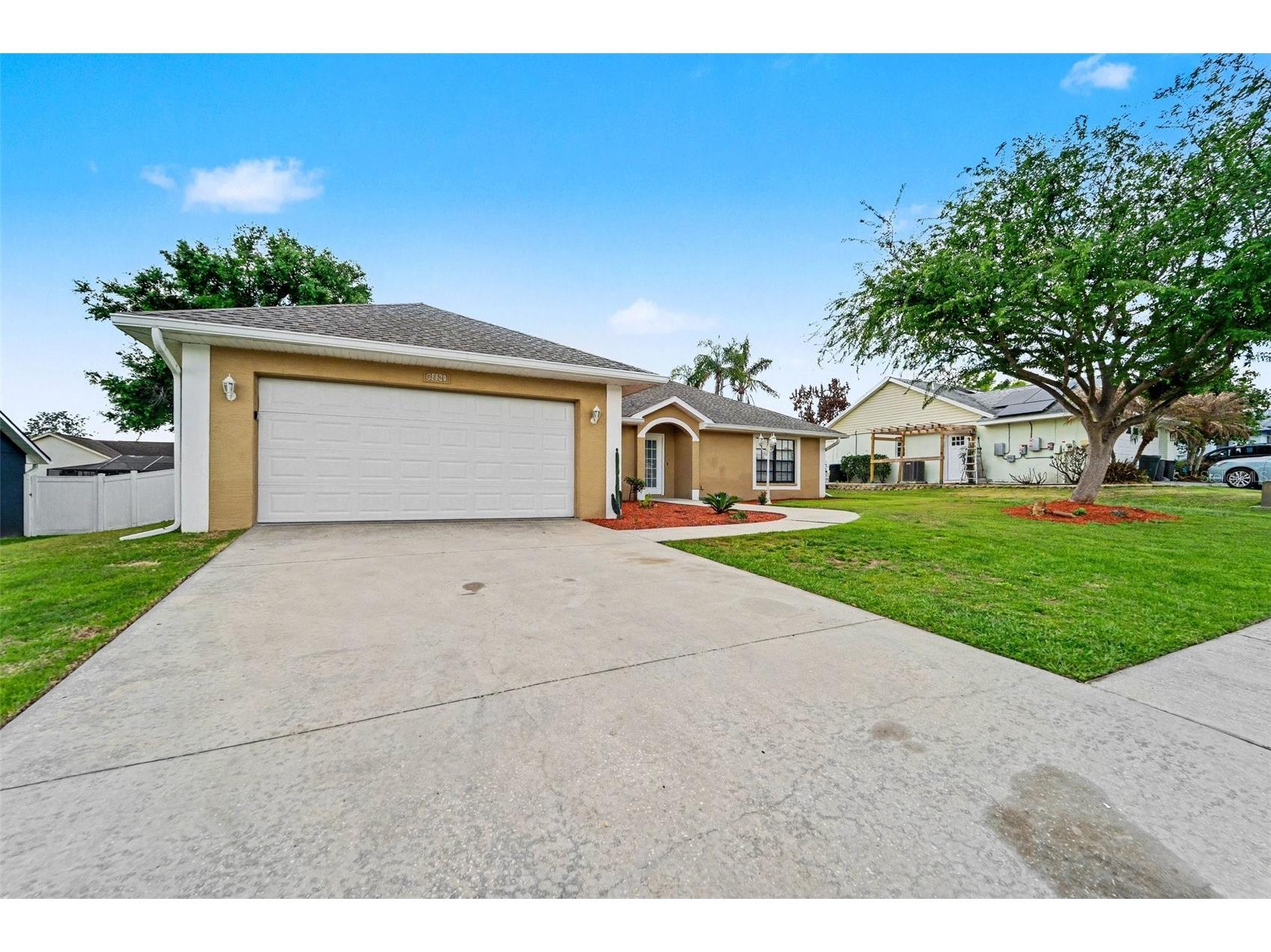 38820 Berta Drive Zephyrhills FL 33540 O6393486 image1