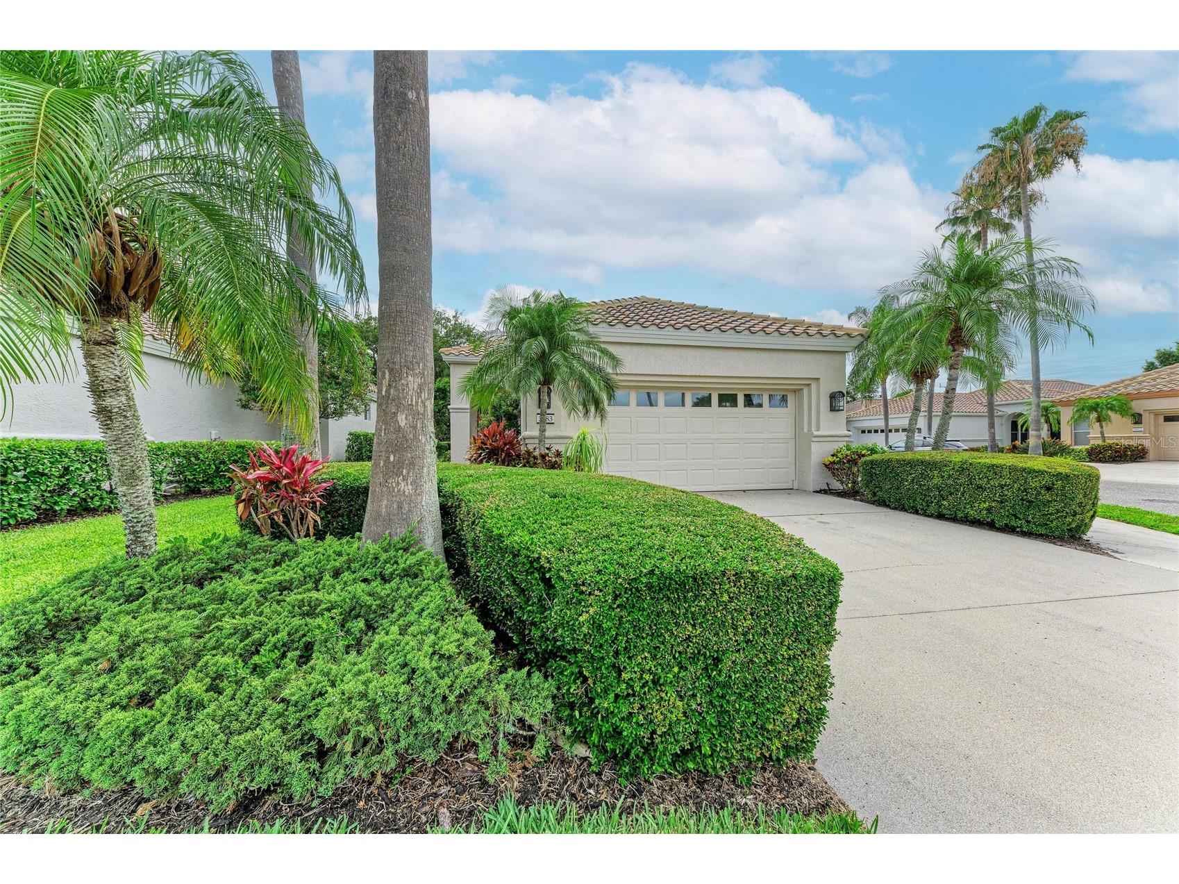 3883 Alamanda Drive Sarasota FL 34238 A4695839 image1