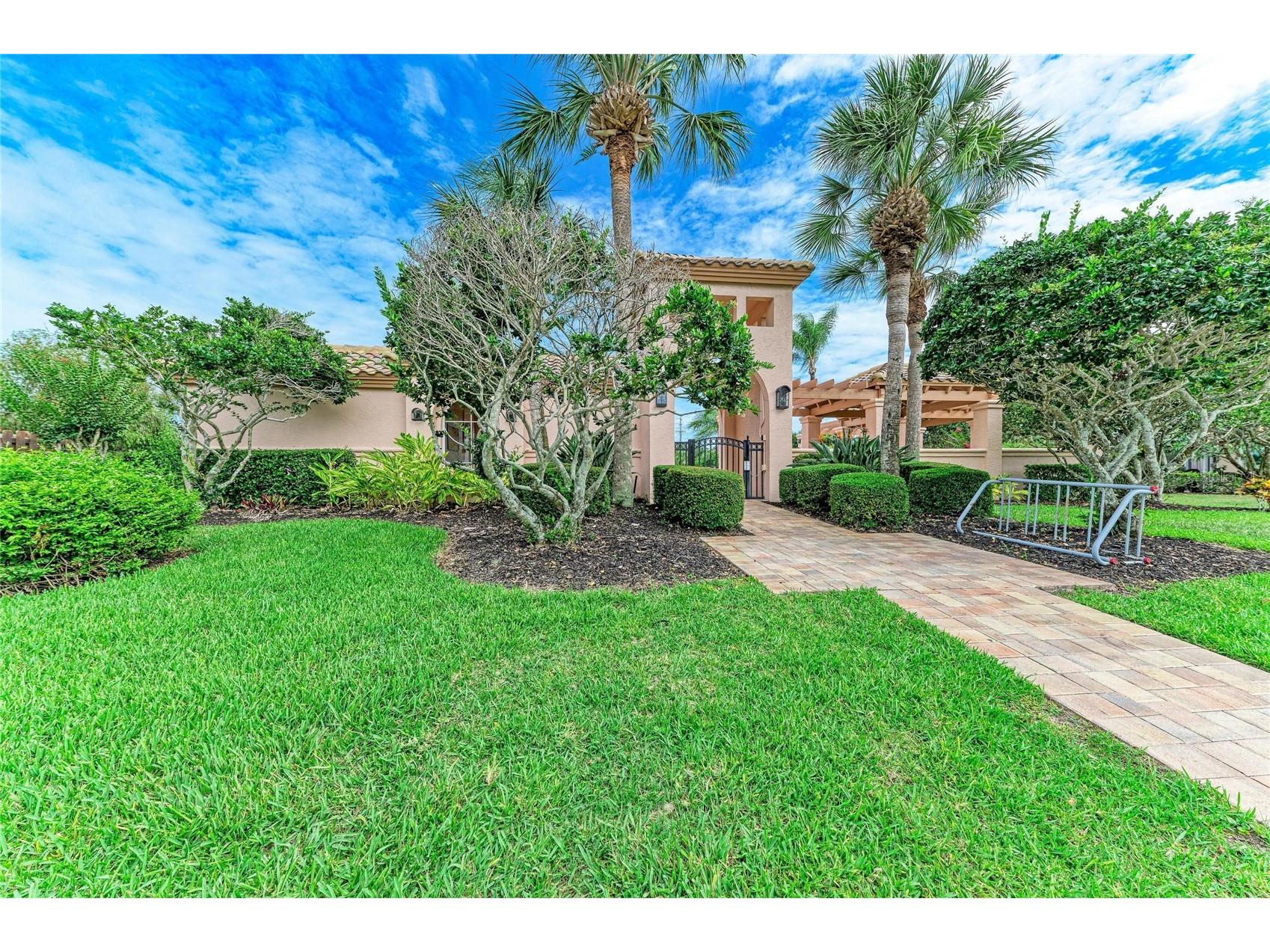 3883 Alamanda Drive Sarasota FL 34238 A4695839 image26