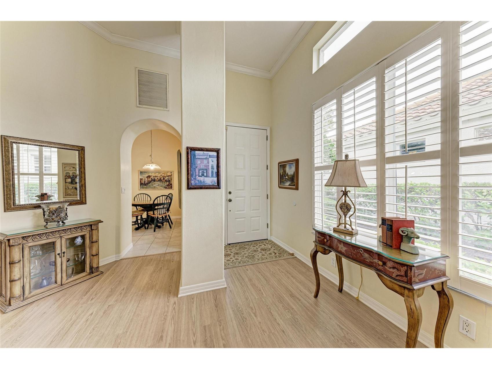 3883 Alamanda Drive Sarasota FL 34238 A4695839 image3
