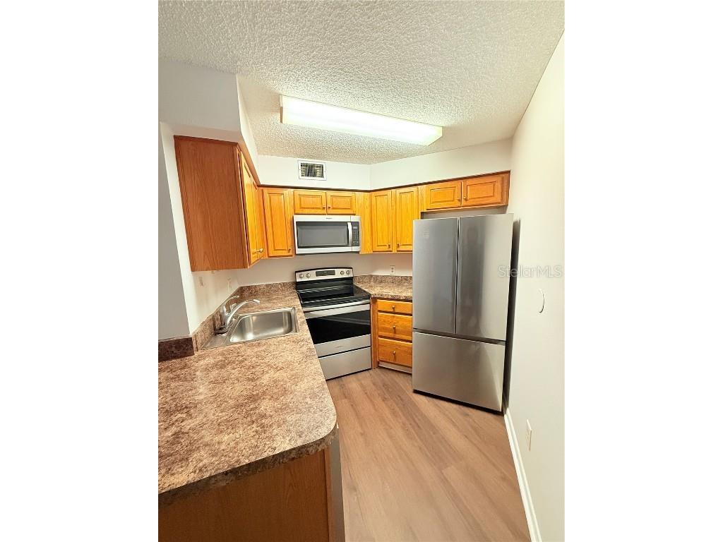 3883 Atrium Drive #3 Orlando FL 32822 O6340651 image4