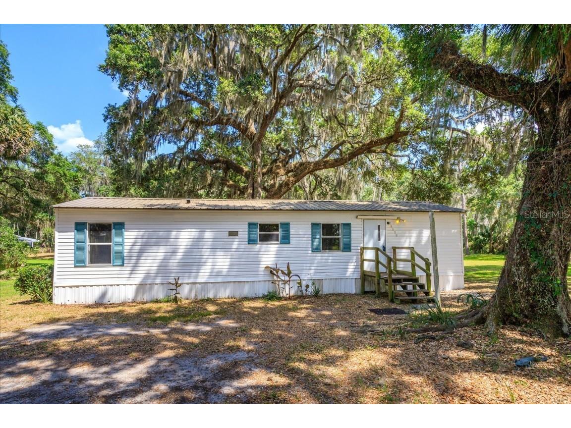38831 Emeralda Island Road Leesburg FL 34788 - LAKE GRIFFIN G5081762 image1