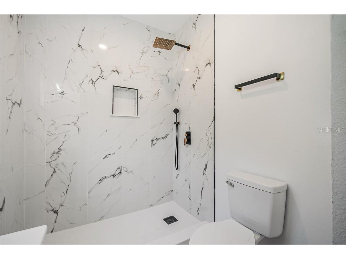 38835 Pine Street Umatilla FL 32784 S5138326 image18