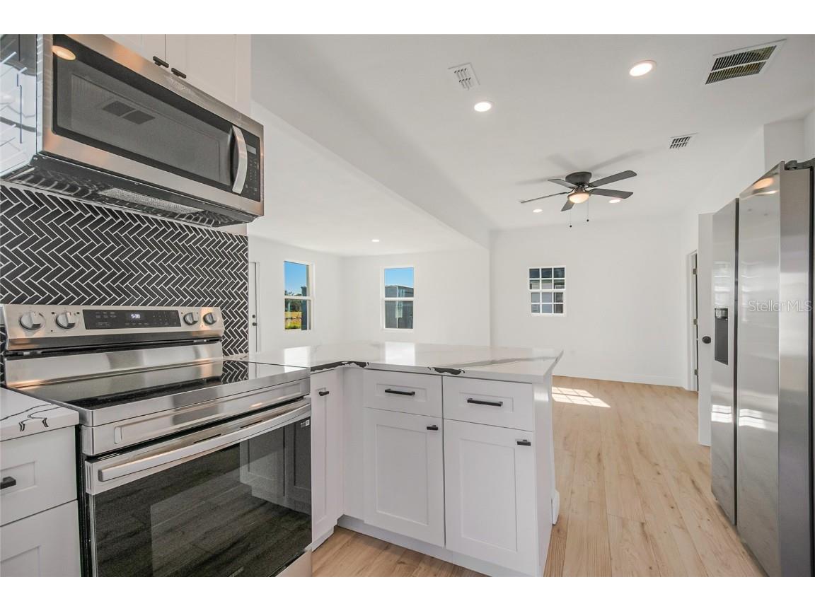 38835 Pine Street Umatilla FL 32784 S5138326 image25