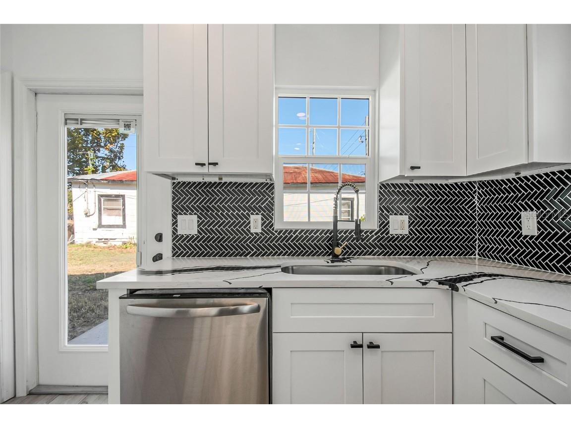 38835 Pine Street Umatilla FL 32784 S5138326 image26