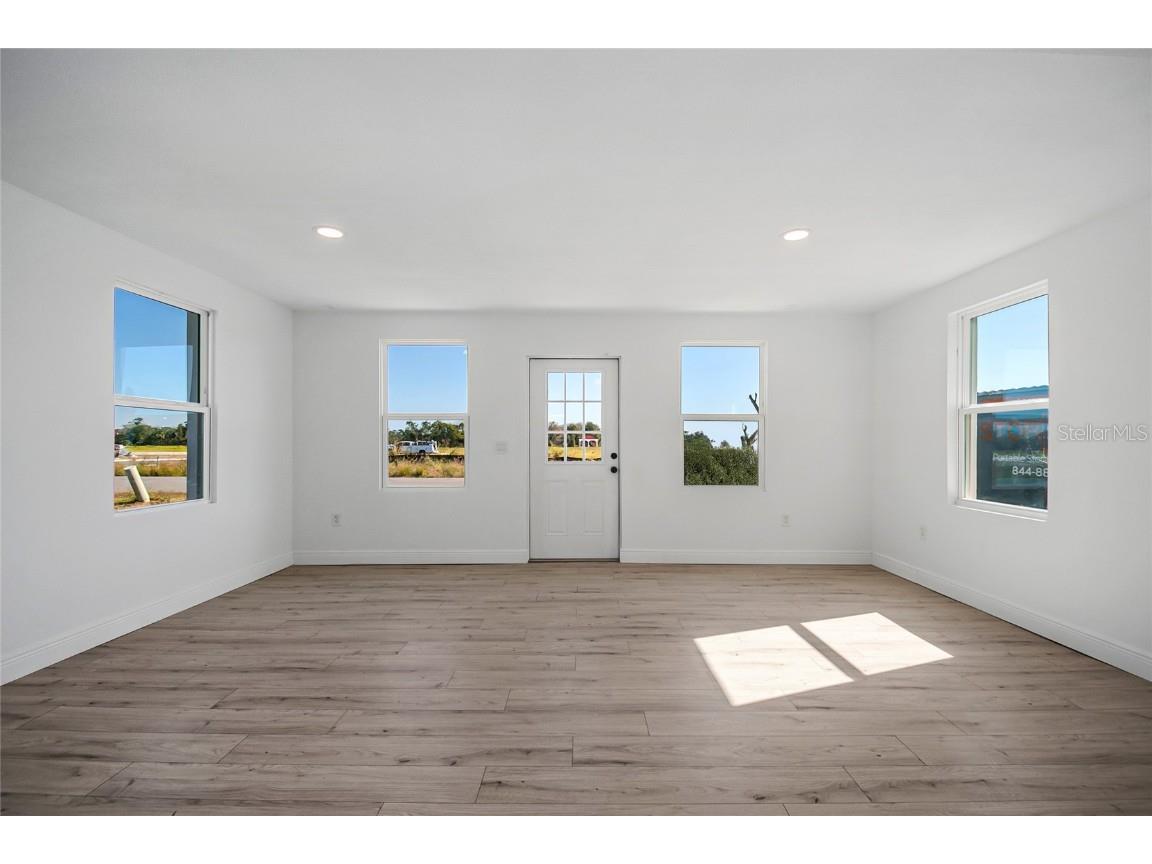 38835 Pine Street Umatilla FL 32784 S5138326 image8