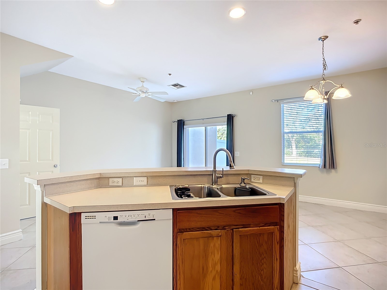 3884 Deberry Drive Sarasota FL 34233 A4691111 image9