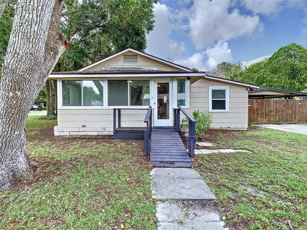 38840 3rd Avenue Zephyrhills FL 33542 U8208061 image1
