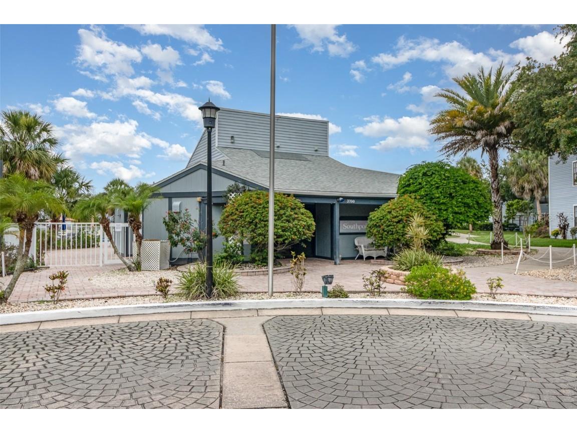3887 Atrium Drive #3 Orlando FL 32822 O6317407 image1