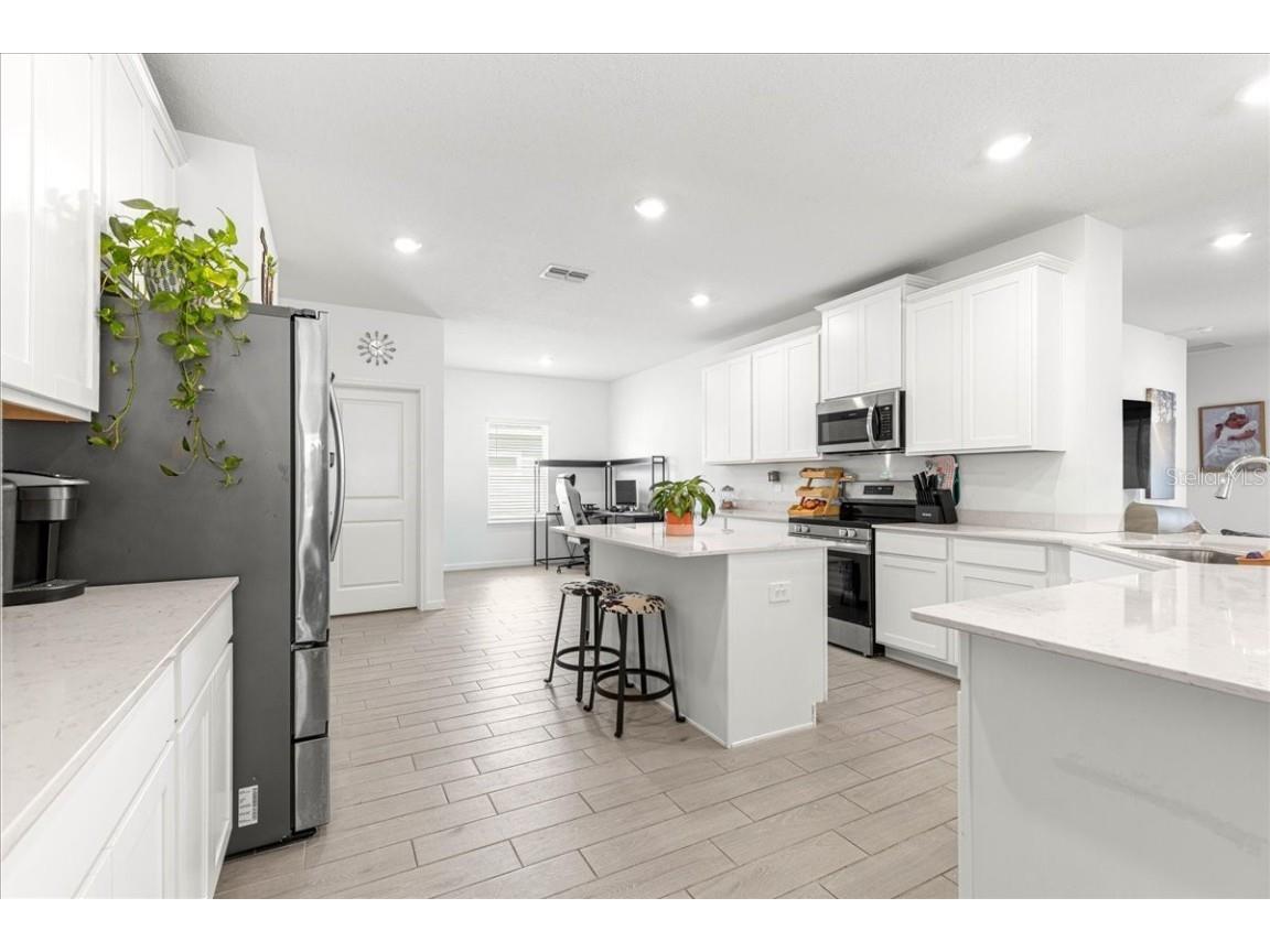 3889 NE 33 Terrace Ocala FL 34479 OM710358 image5