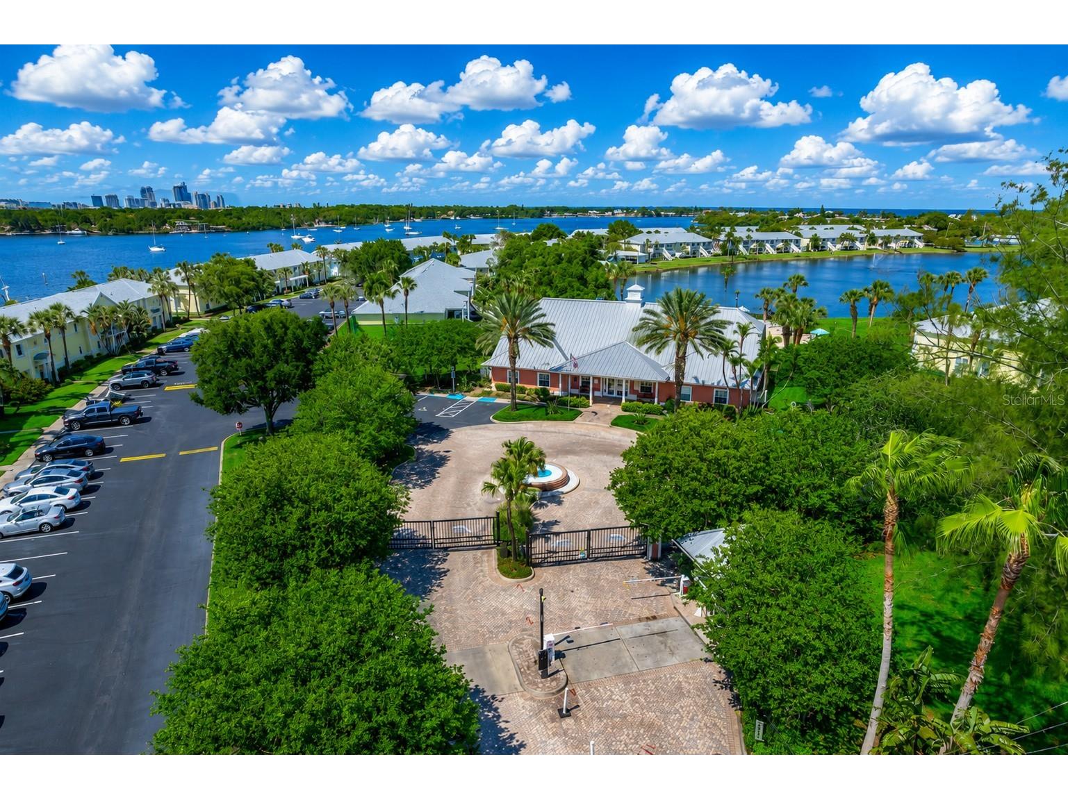 3889 Pompano Drive SE #C Saint Petersburg FL 33705 TB8514297 image62