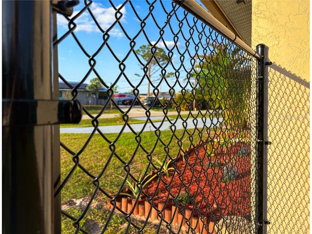 389 Millport Street NW Port Charlotte FL 33948 A4647971 image27