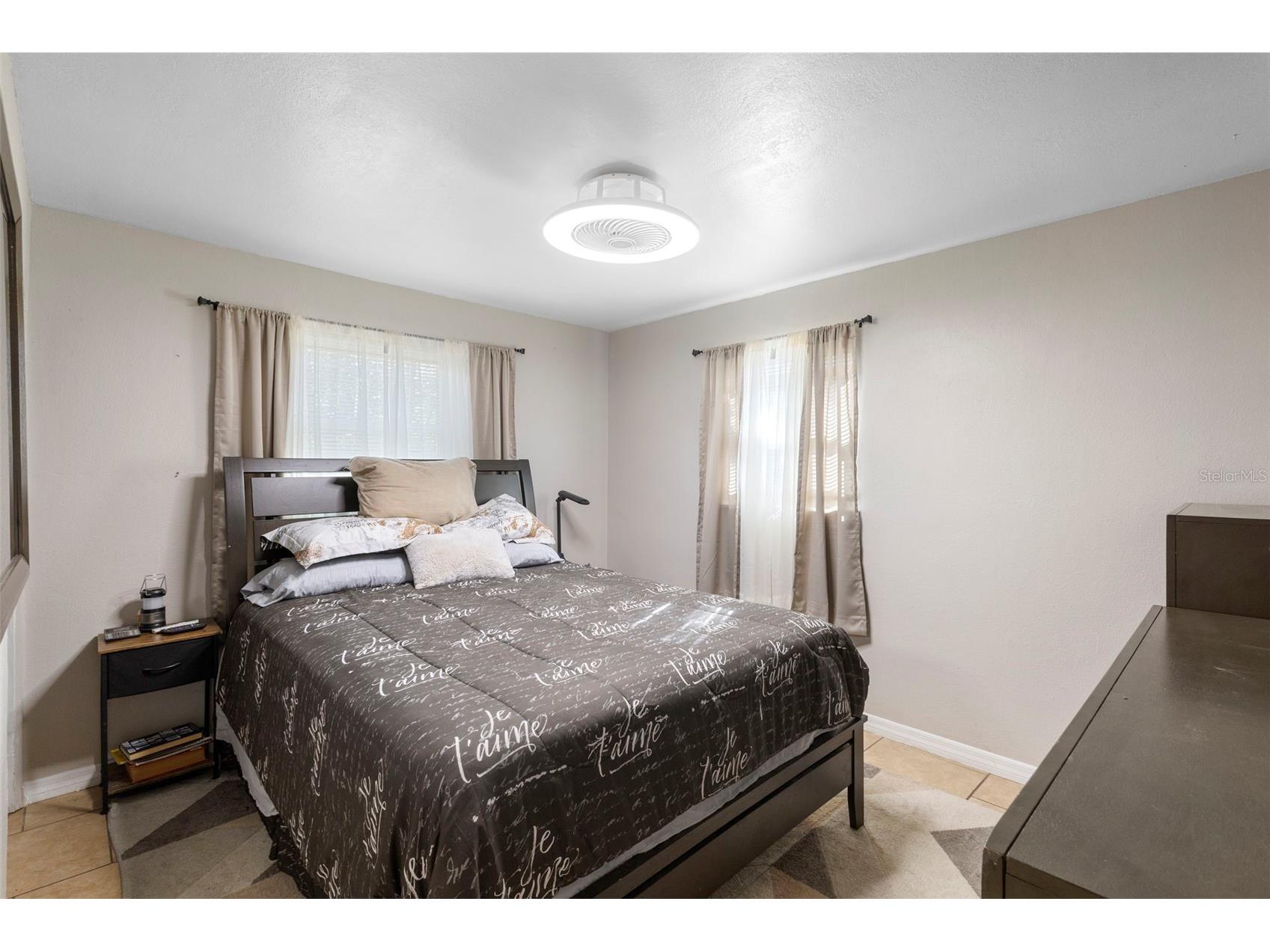 389 Park Avenue Orange City FL 32763 V4946604 image11