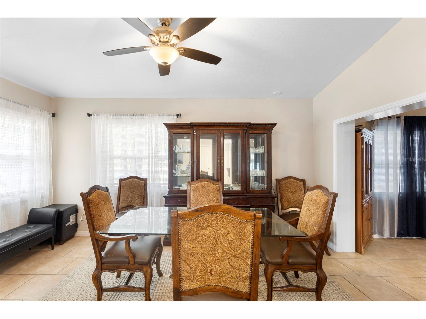 389 Park Avenue Orange City FL 32763 V4946604 image13