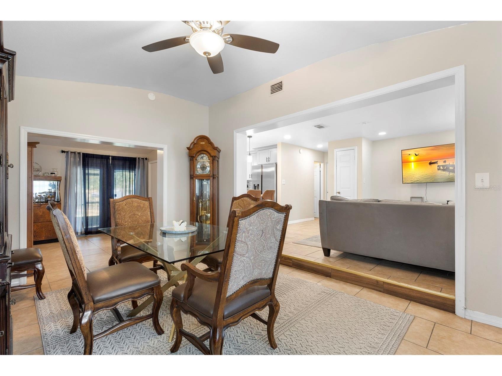 389 Park Avenue Orange City FL 32763 V4946604 image6