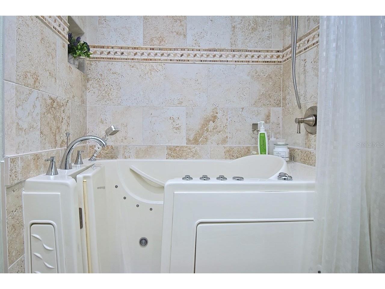 3890 Lyndhurst Court Sarasota FL 34235 TB8508923 image27