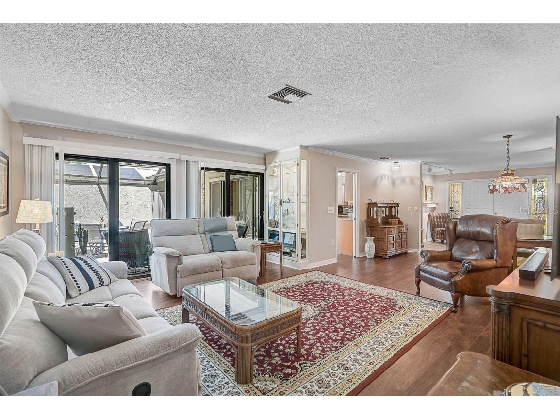 3890 Wilshire Circle #27 Sarasota FL 34238 A4667700 image12