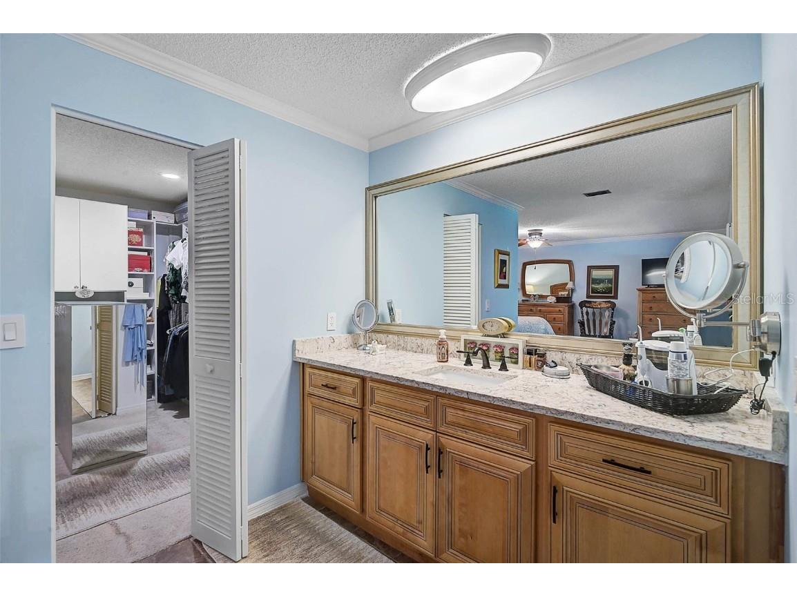 3890 Wilshire Circle #27 Sarasota FL 34238 A4667700 image20