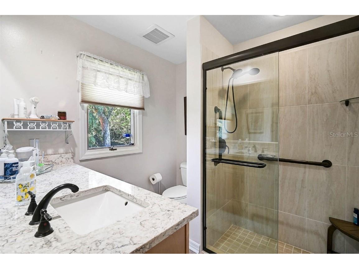 3890 Wilshire Circle #27 Sarasota FL 34238 A4667700 image22