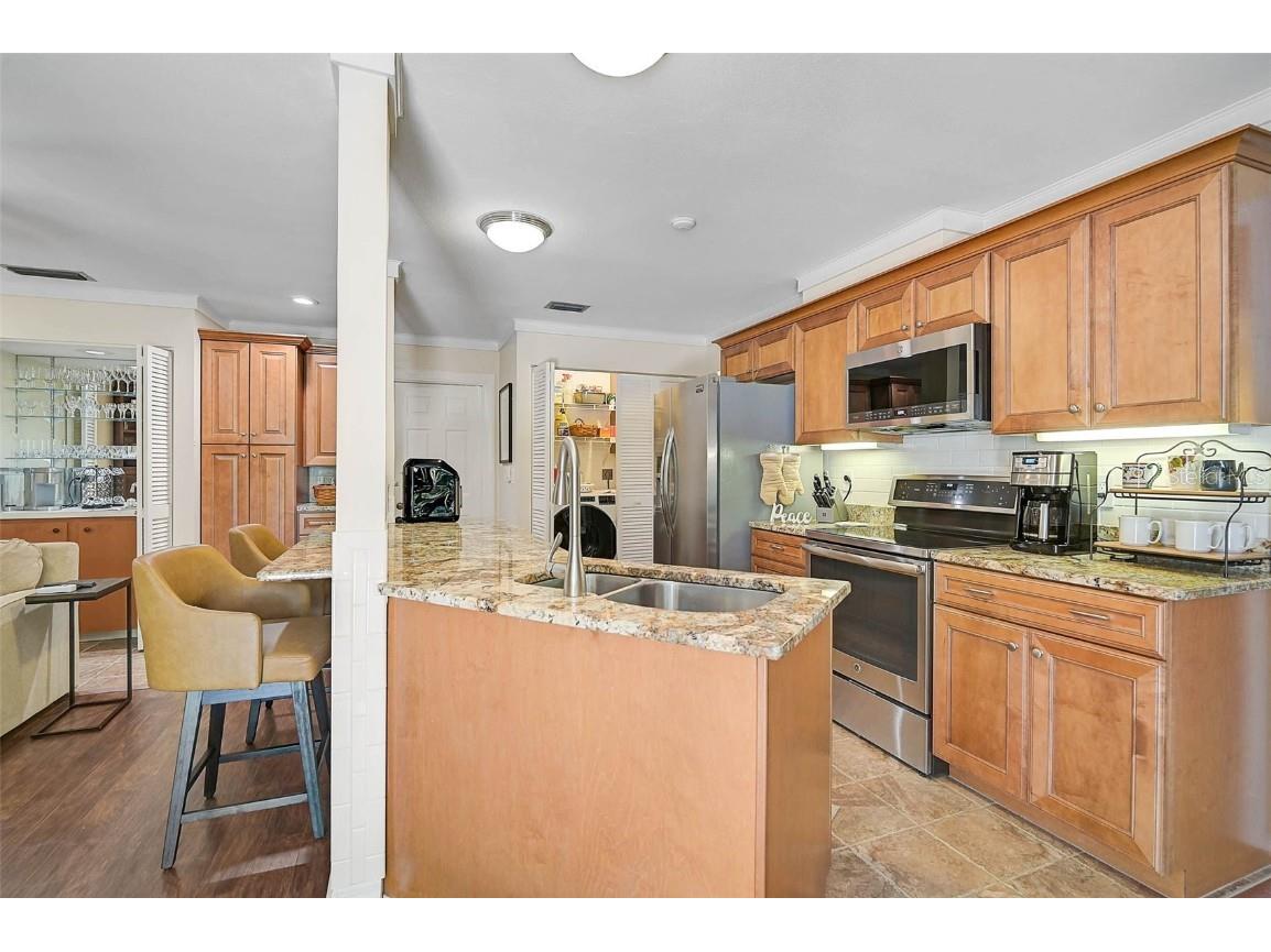 3890 Wilshire Circle #27 Sarasota FL 34238 A4667700 image26