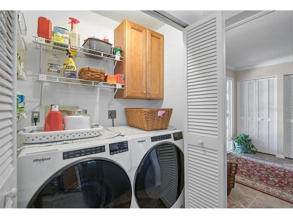 3890 Wilshire Circle #27 Sarasota FL 34238 A4667700 image32