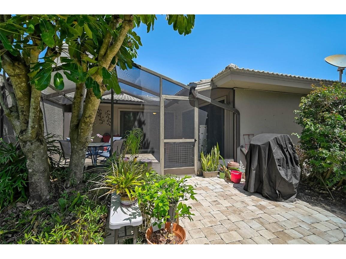 3890 Wilshire Circle #27 Sarasota FL 34238 A4667700 image43