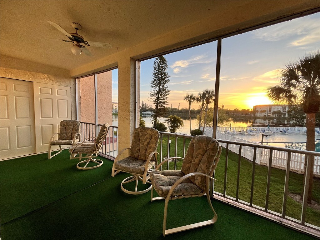 3891 Lake Bayshore Drive #F210 Bradenton FL 34205 T3502950 image1