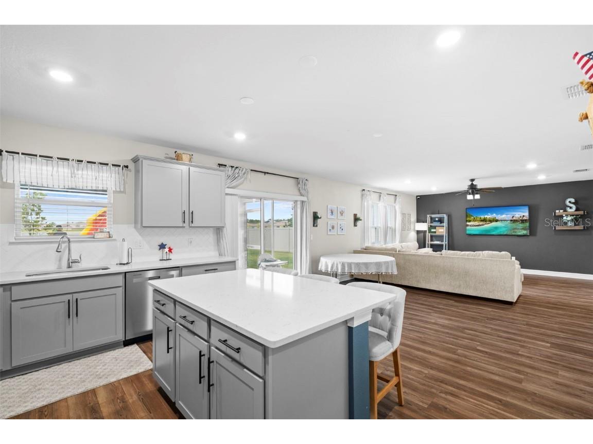 3892 Capri Coast Drive Plant City FL 33565 TB8412841 image15